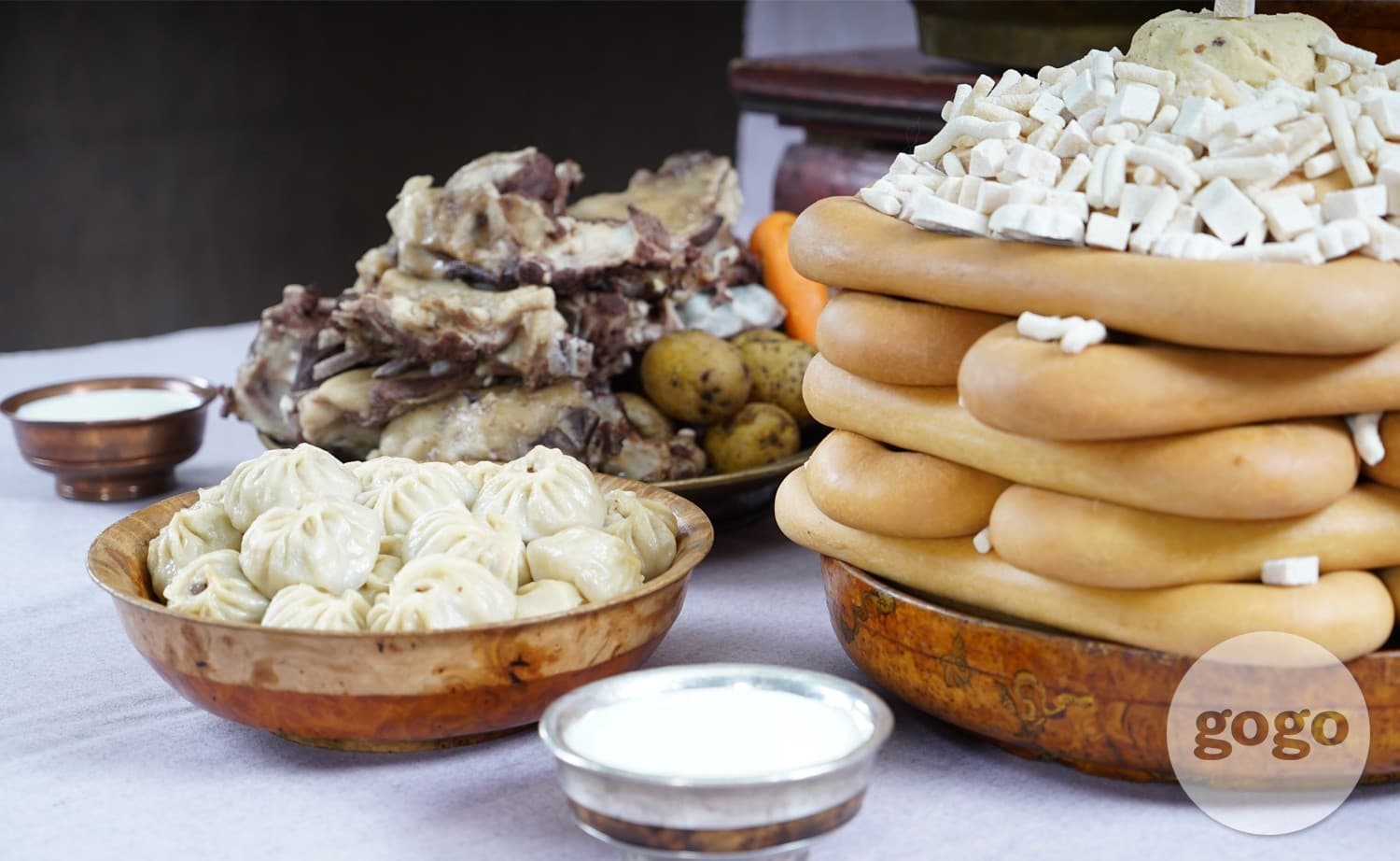 Шинийн тавгийн идээ